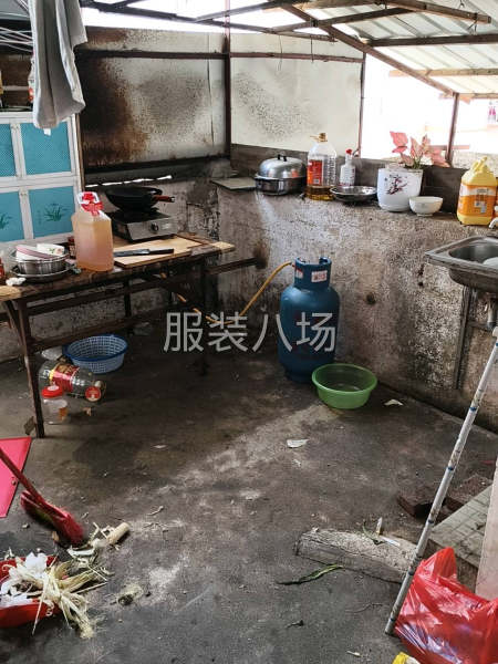 村里整栋房屋转让利用率极好-第4张图片