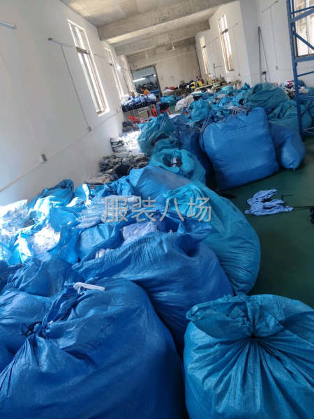 本厂专业服装，校服，医疗服，工作服-第1张图片