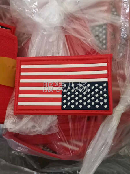 PVC滴胶服装标，鞋帽标，冰箱贴，吧台垫等-第3张图片