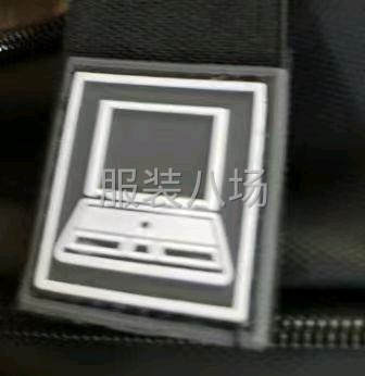 PVC滴胶服装标，鞋帽标，冰箱贴，吧台垫等-第2张图片