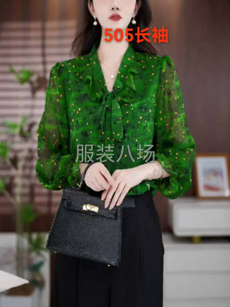 招熟练缝纫工，工序记件，女性和夫妻档优先，没有宿舍-第1张图片