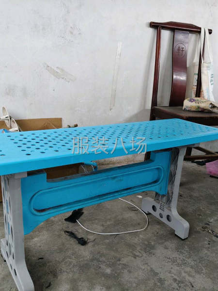 凳子处理了，成色好，坐起打衣服非常合适-第1张图片