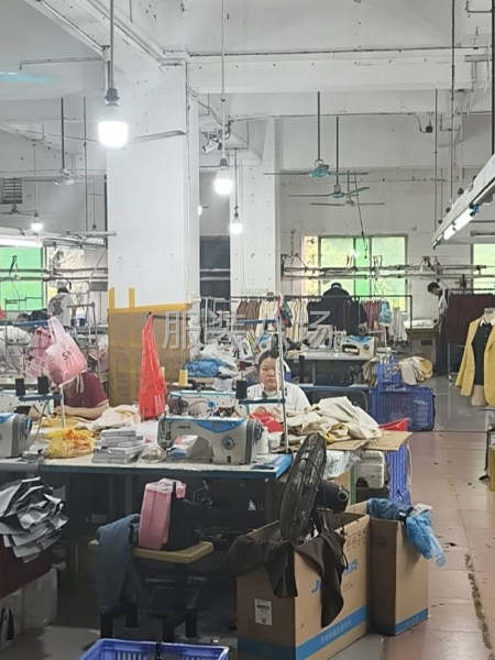 本厂常年专业做西装，马甲，裤子，衬衣为主-第1张图片