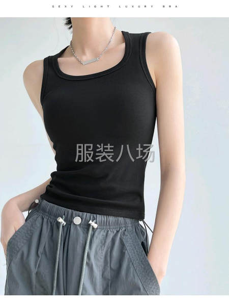 夏季2026新款带胸垫美背文胸一体外穿打底无袖上衣-第1张图片