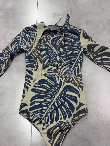 能开票的专业泳装工厂，款多，总共8000-第5张图片