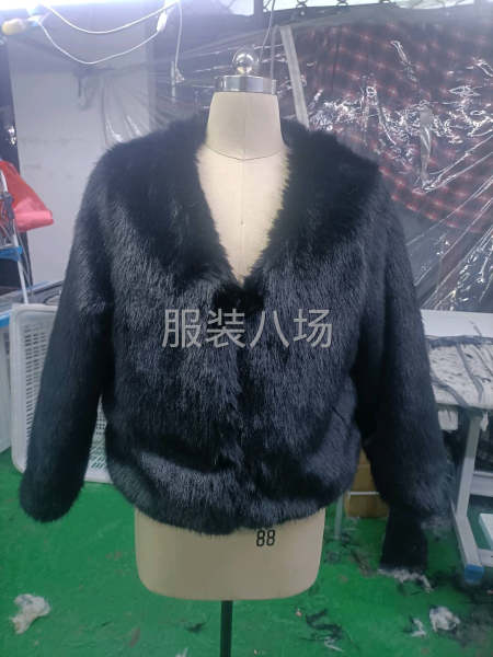 仿皮草大量现货，拿货联系，量大价格可聊-第1张图片