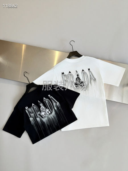 PRADA夏季新品T恤衫-第4张图片