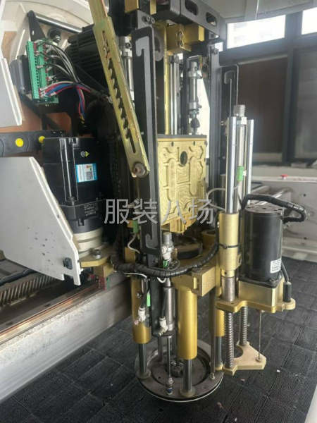 自动裁床拉布机-第4张图片