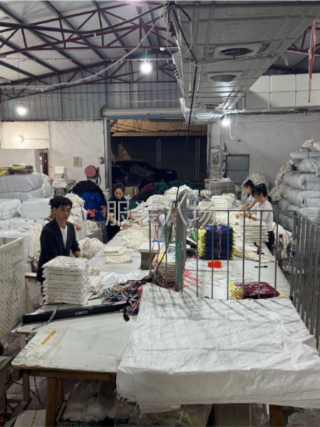 场地宽敞，人手充足，货柜可直达门口！日常量一万以上-第3张图片