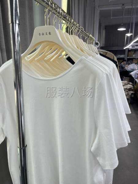 找能做精品时装工艺的夫妻档和小作坊，或者工厂-第2张图片