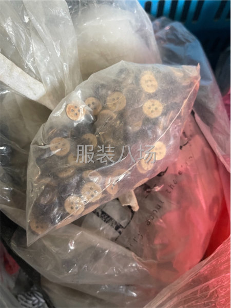 服装公司倒闭清库存-第5张图片