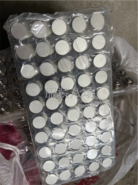 服装公司倒闭清库存-第6张图片