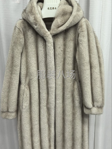 加工！裘皮工艺，皮毛一体仿貂环保毛外套-第7张图片