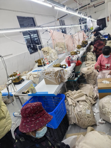 裘皮服饰，颗粒，金貂绒，皮毛一体，专业裘皮-第4张图片