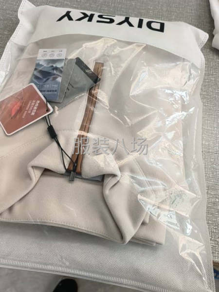 承接针织，短袖卫衣，卫裤，拉链衫，找尽量爽快的老板合作-第1张图片