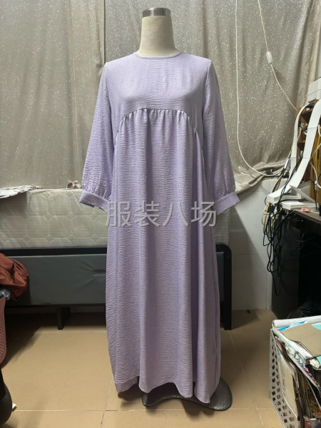 长年简单寸衫，连衣裙，合作请联系-第1张图片