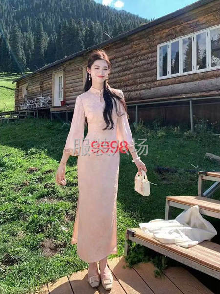 常年宠物服装、改良款旗袍，四大片上手快，款式变化不大-第1张图片