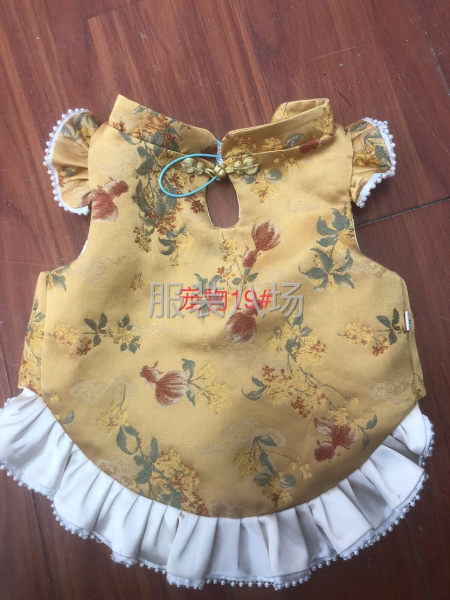 常年宠物服装、改良款旗袍，四大片上手快，款式变化不大-第7张图片