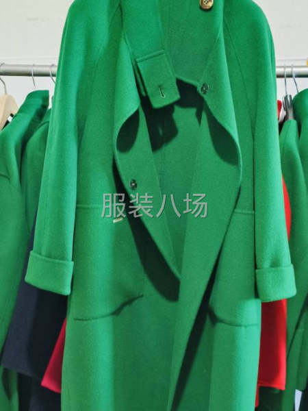 海宁巴比伦原创高端大衣-第3张图片