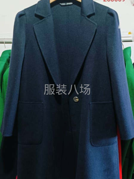 海宁巴比伦原创高端大衣-第2张图片