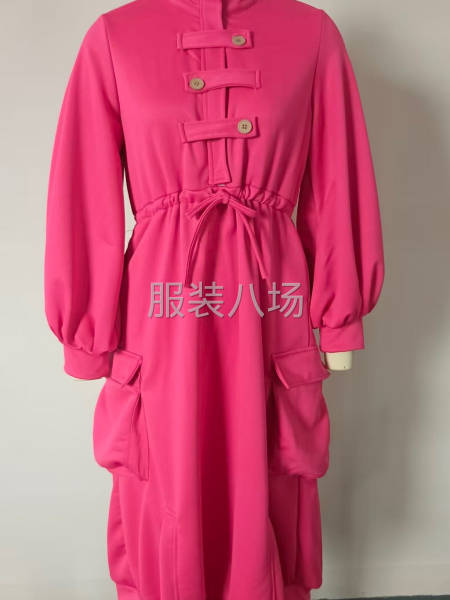 要求熟悉的非洲市场连衣裙-第2张图片