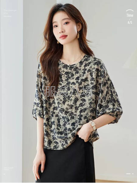 落肩袖套头小衫做工简单，单色1-2个码，长期有货-第1张图片