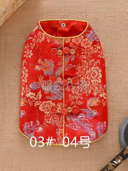 宠物服装、改良款旗袍，常年款式变化不大-第1张图片