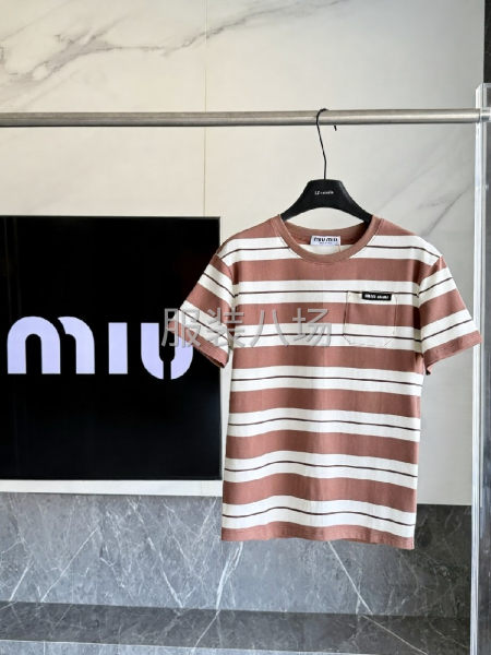 MIUMIU 女款条纹撞色短袖-第4张图片