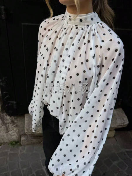 希音女装，款式简单、量大，省内外工厂都可合作-第1张图片