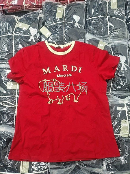 男女同款短袖T恤-第1张图片