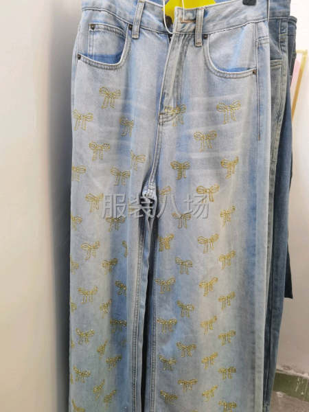承接服装新工艺--服装点胶-第2张图片