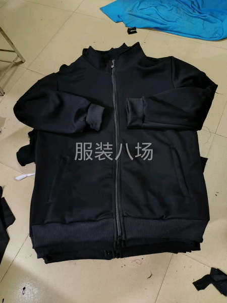 夫妻俩接锁边类筒单款整件裁片加工-第4张图片