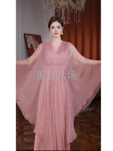 单爆款直播电商 寻找长期合作半精品以上女装工厂-第2张图片
