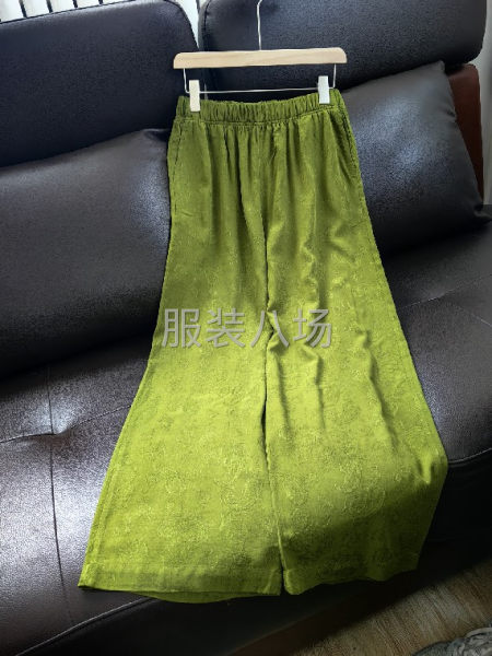 精工细做人造棉裤子。-第1张图片