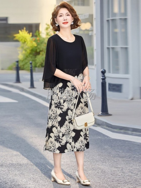 连衣裙大量外发，价格美丽。质量做好，款结也可。-第2张图片