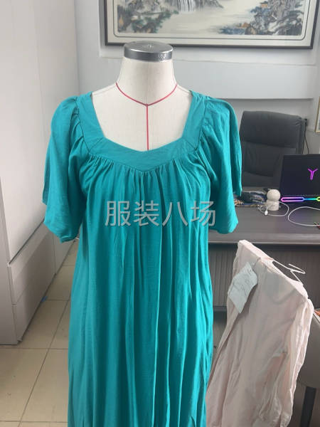 大量梭织针织衣服，款式简单，结账准时-第1张图片