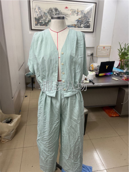 大量梭织针织衣服，款式简单，结账准时-第6张图片