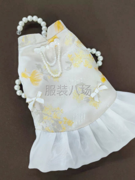 常年宠物服装改良款旗袍，四大片上手快-第3张图片