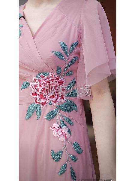 女装百万粉丝电商单量稳定寻靠谱工厂合作-第4张图片