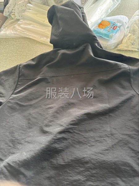 男款上衣 带帽子 四个口袋-第2张图片