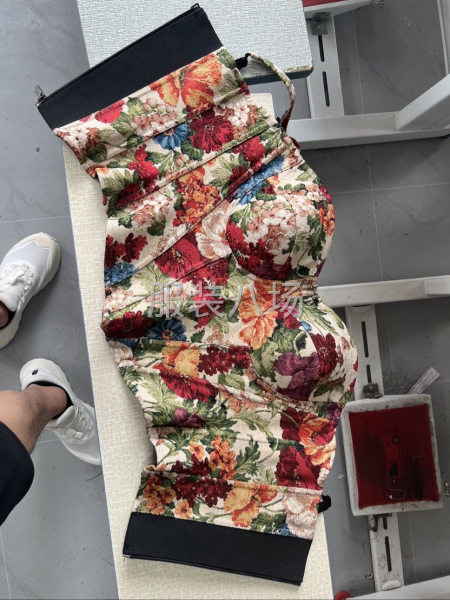 鱼骨塑身衣，常年有货-第1张图片