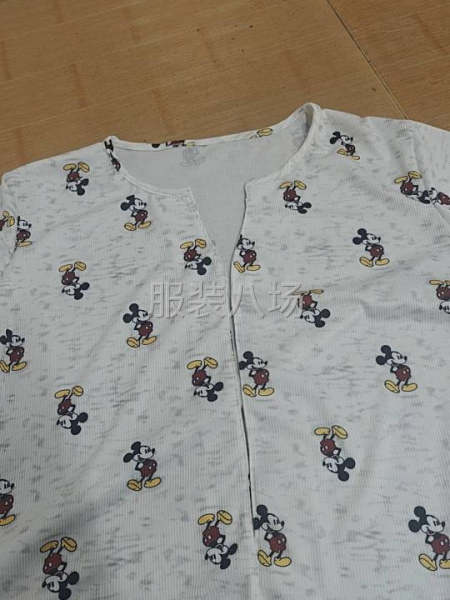 主做简单款上衣   裤子也有做-第1张图片