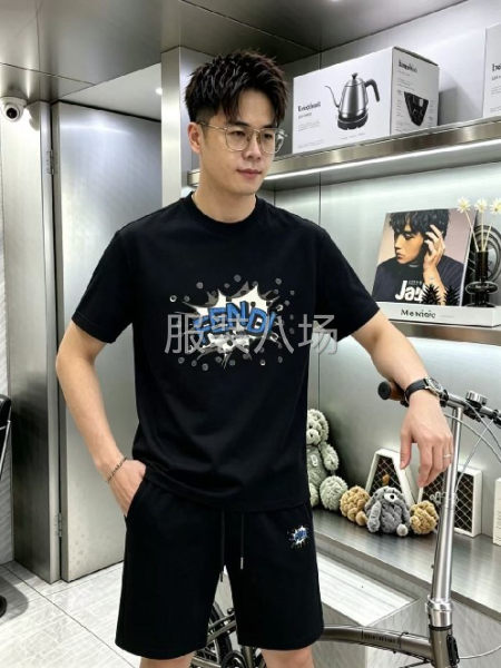 圆领短袖T恤衫宽松版型后-第6张图片