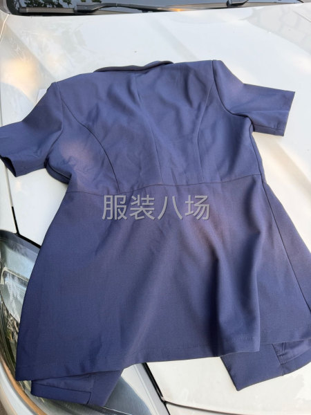 大码西装套装-第2张图片