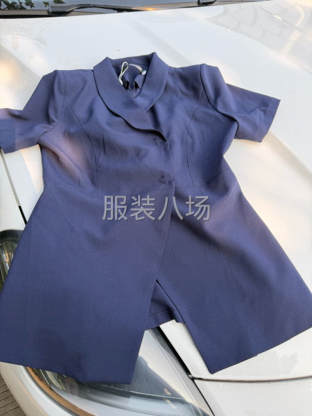 大码西装套装-第1张图片