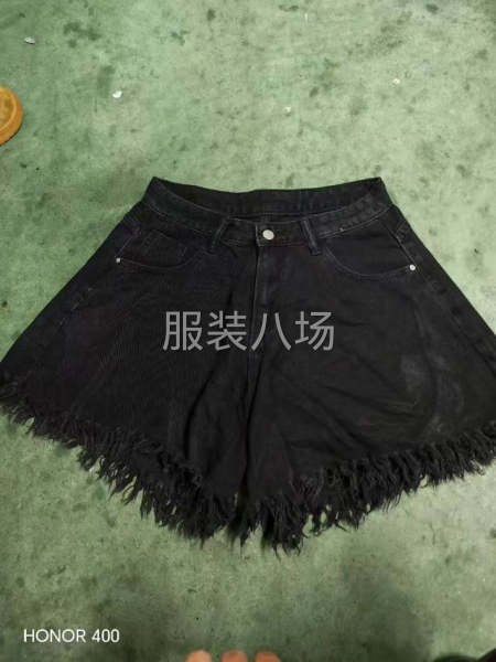牛仔短裤，跳楼处理-第2张图片