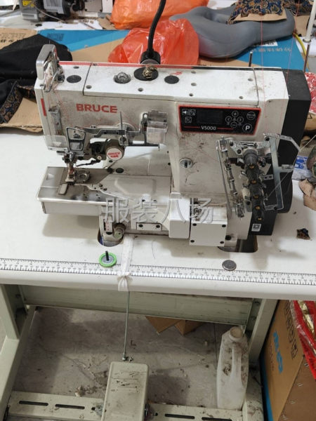 承接各种针织衫打底衫卫衣，拉链衫，等针织面料。-第1张图片