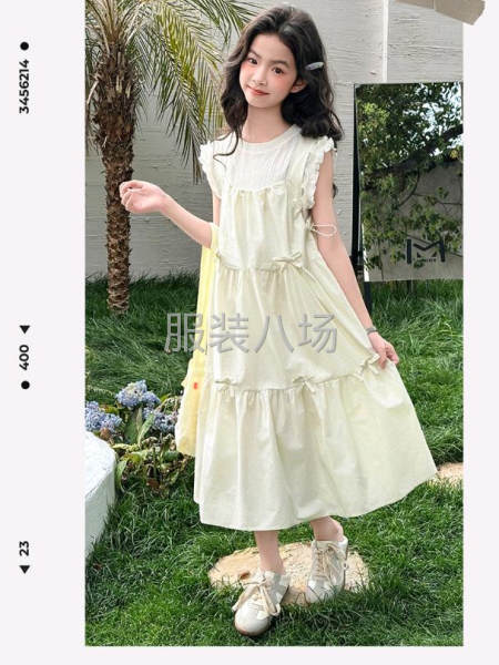 羽绒马甲，羽绒服，大童连衣裙-第8张图片