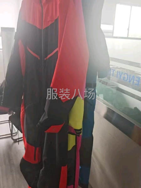 衣服裤子针织-第1张图片