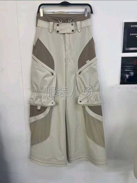 羽绒服，户外冲锋衣，工装裤，防晒服要求精品偏上-第2张图片
